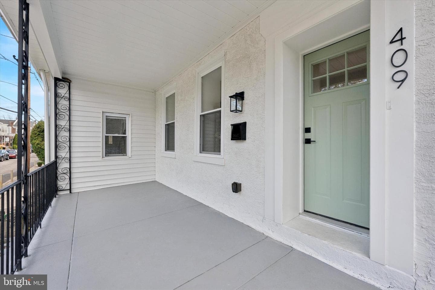 409 Martin Street photo 1