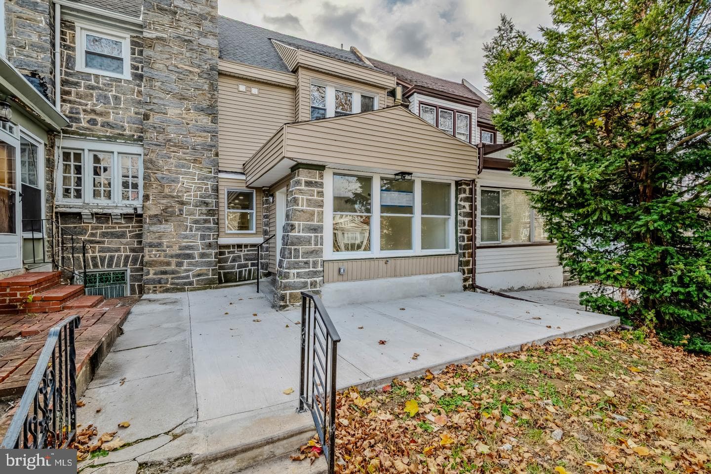 5640 Wyndale Avenue photo 1