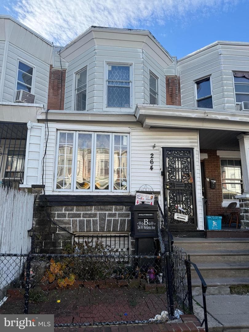 264 W Wellens Avenue photo 1