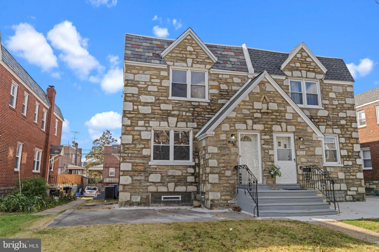 1230 Glenview Street photo 1