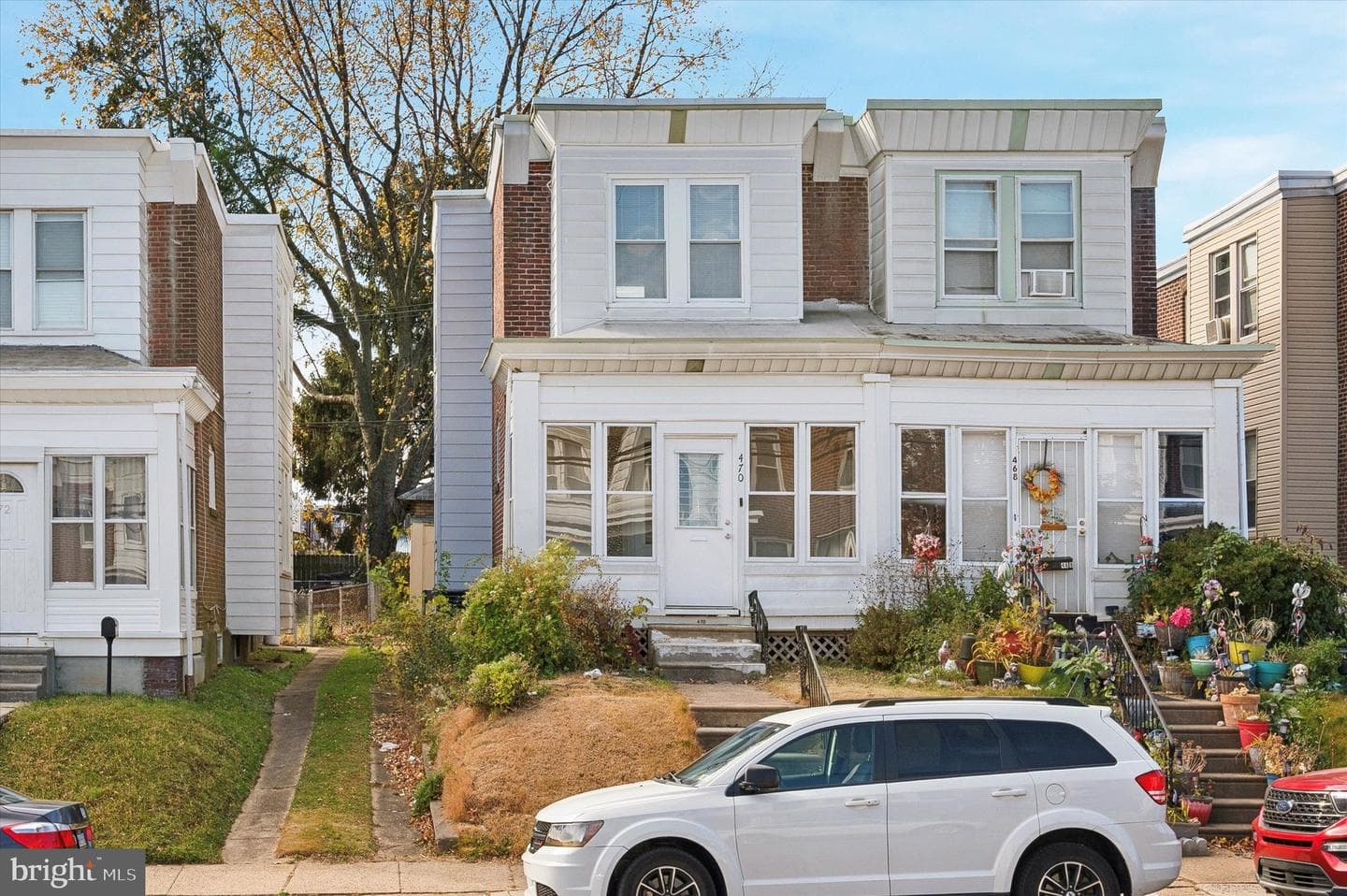 470 Robbins Street photo 1