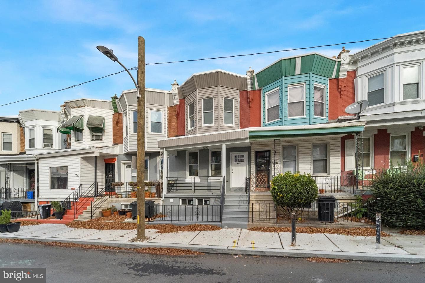 5339 Addison Street photo 1