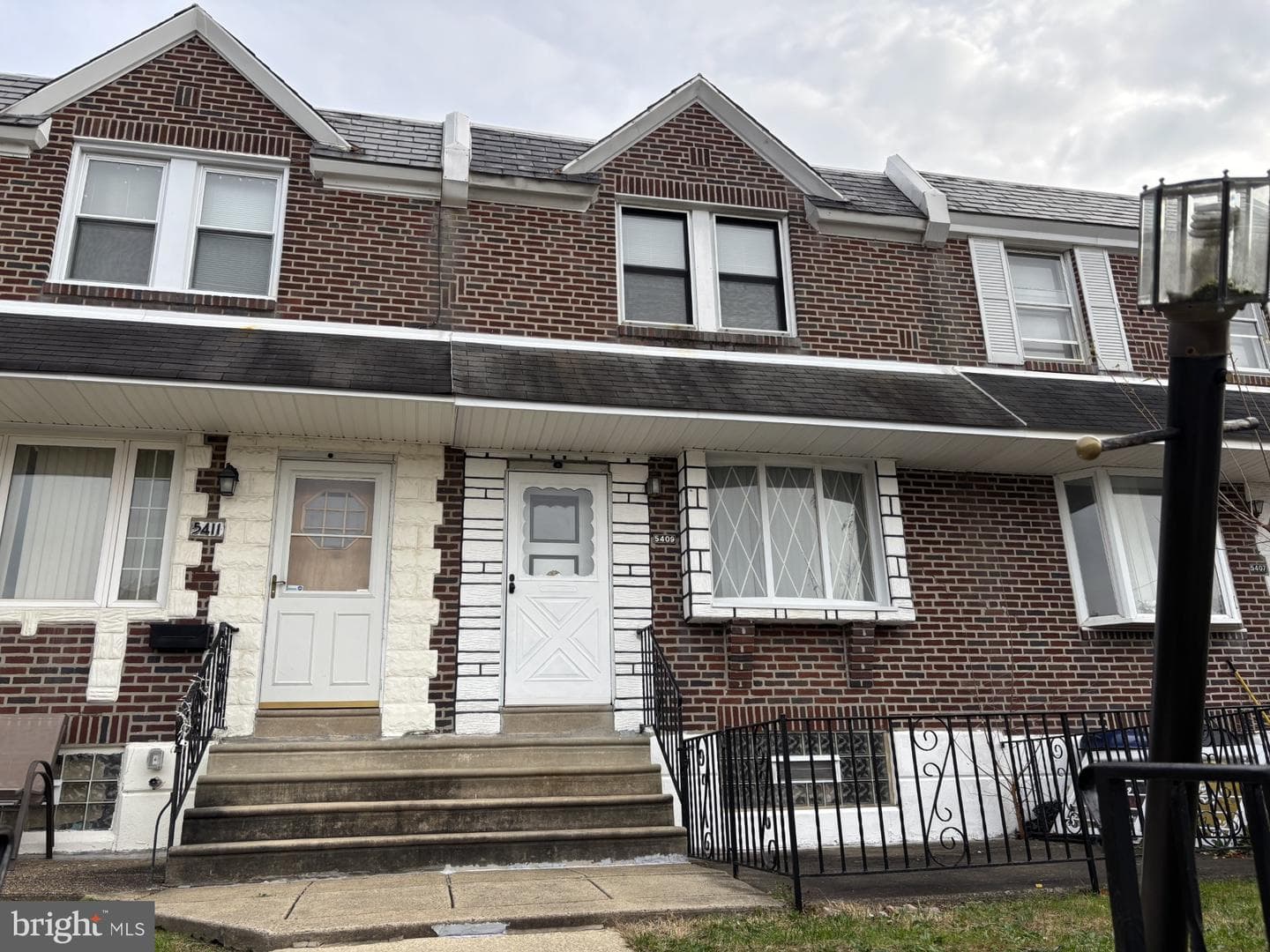 5409 Erdrick Street photo 1