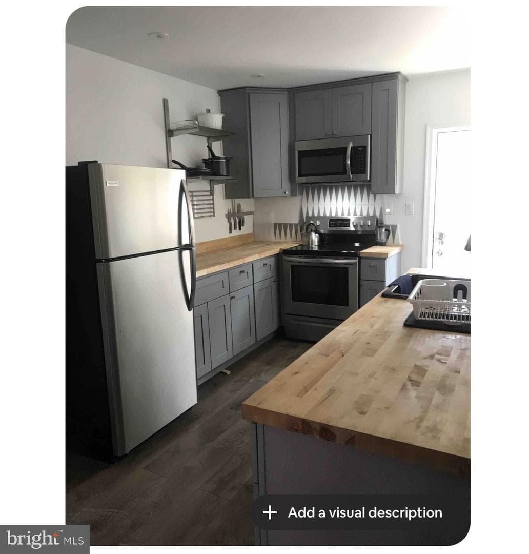 2325 N Fawn Street, Philadelphia