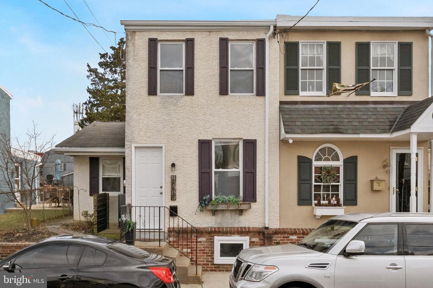 453 Parker Avenue photo 1