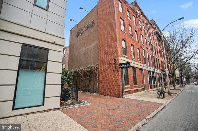 301 Race Street #101