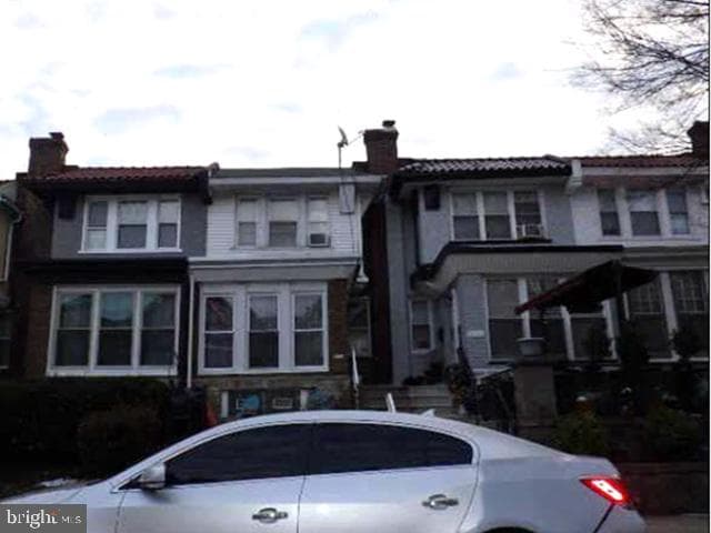 6541 N 18th Street photo 1