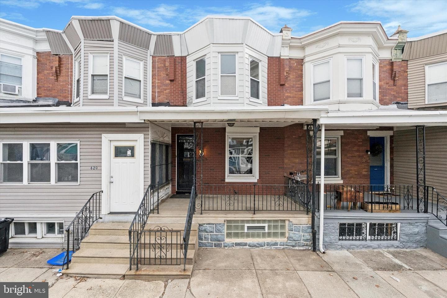 818 S Vogdes Street photo 1