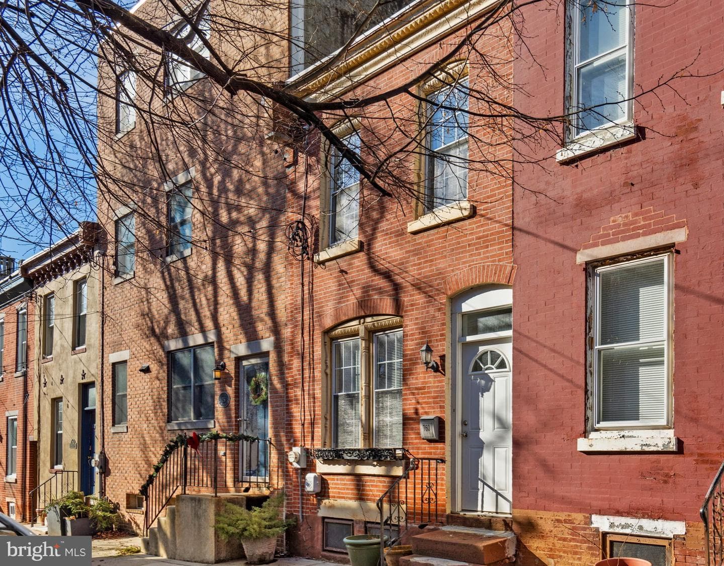 760 N Bucknell Street photo 1