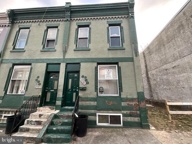 2022 W Boston Street photo 1