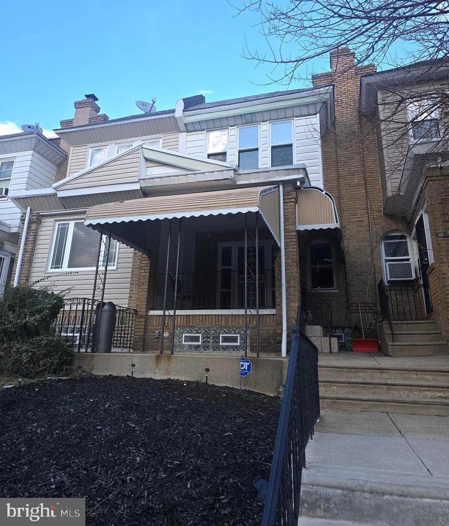 709 Atwood Road photo 1