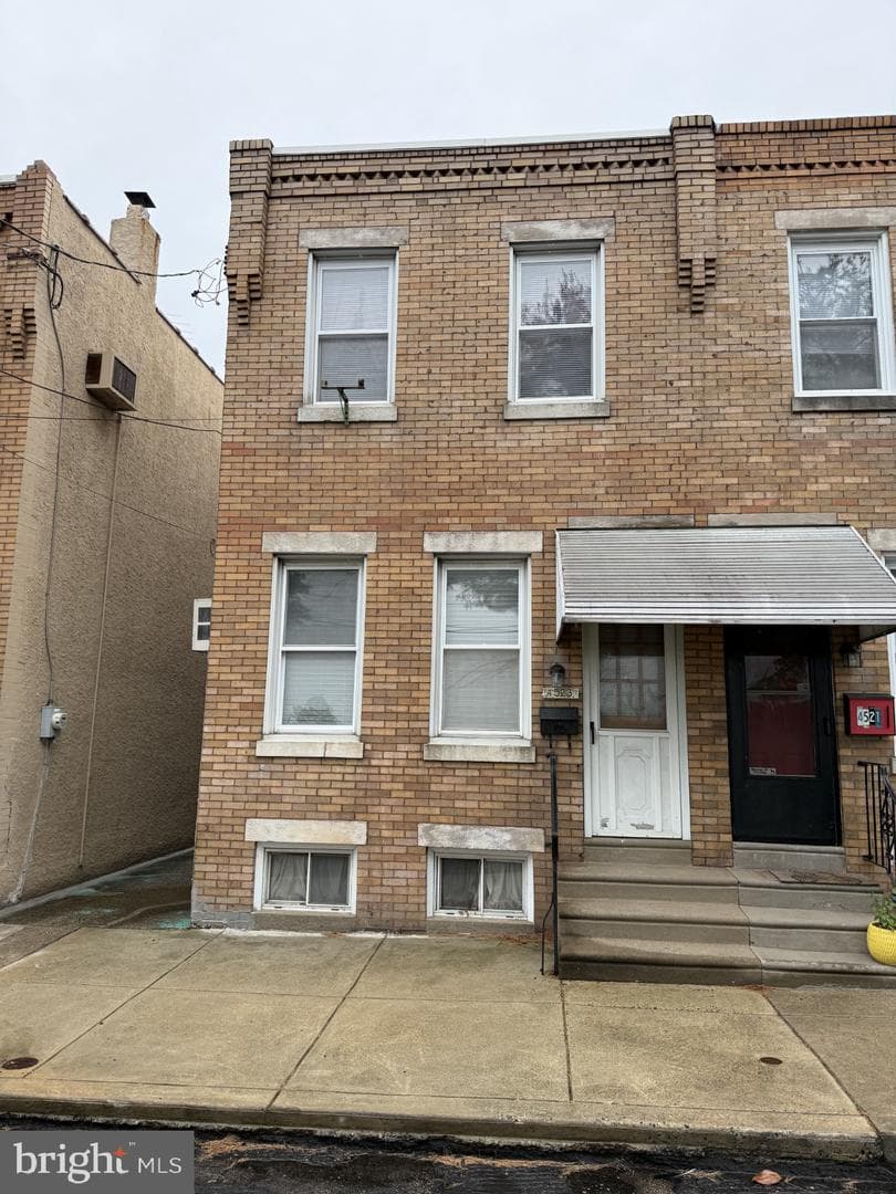 4523 Gaul Street photo 1