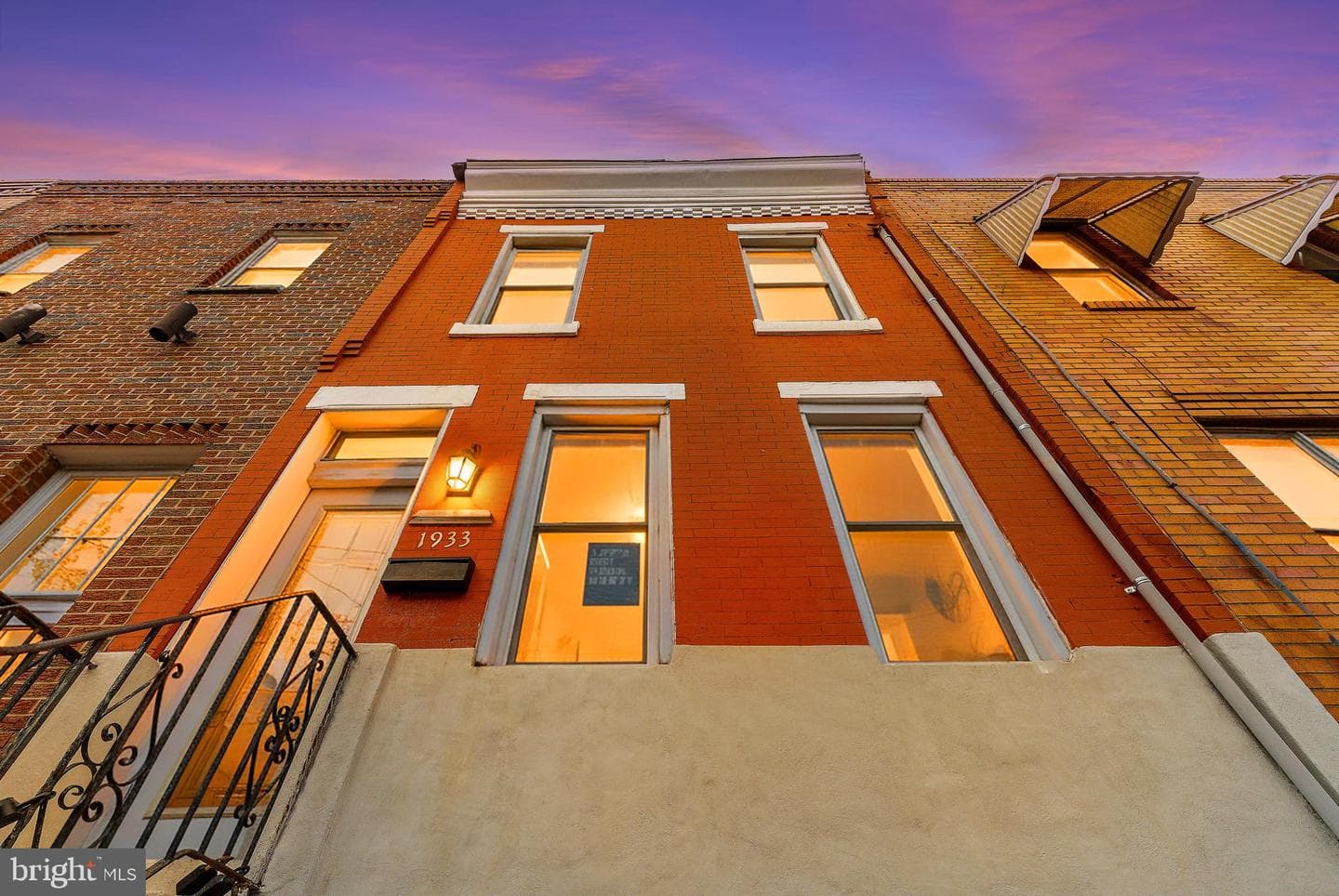1933 Morris Street photo 1
