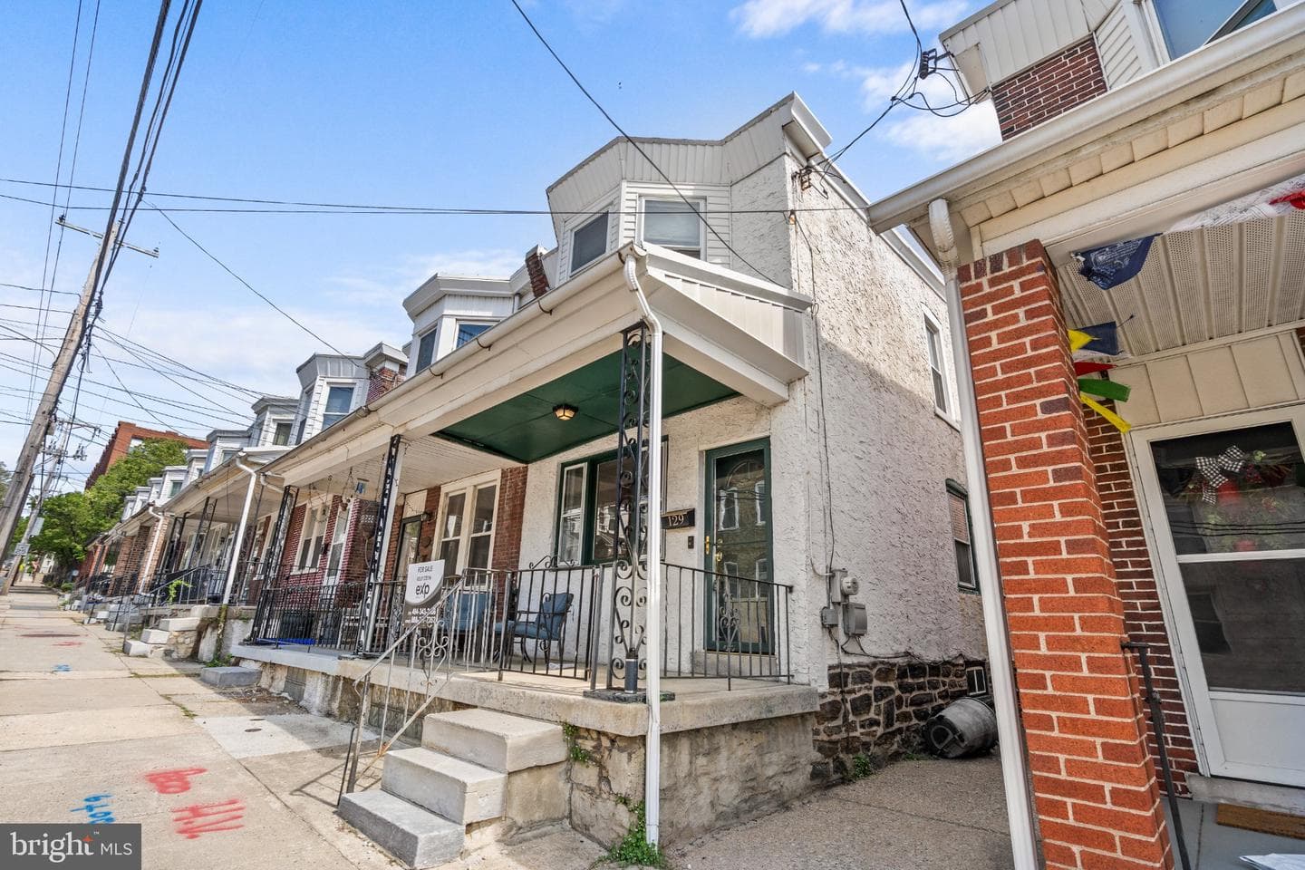 129 Leverington Avenue photo 1