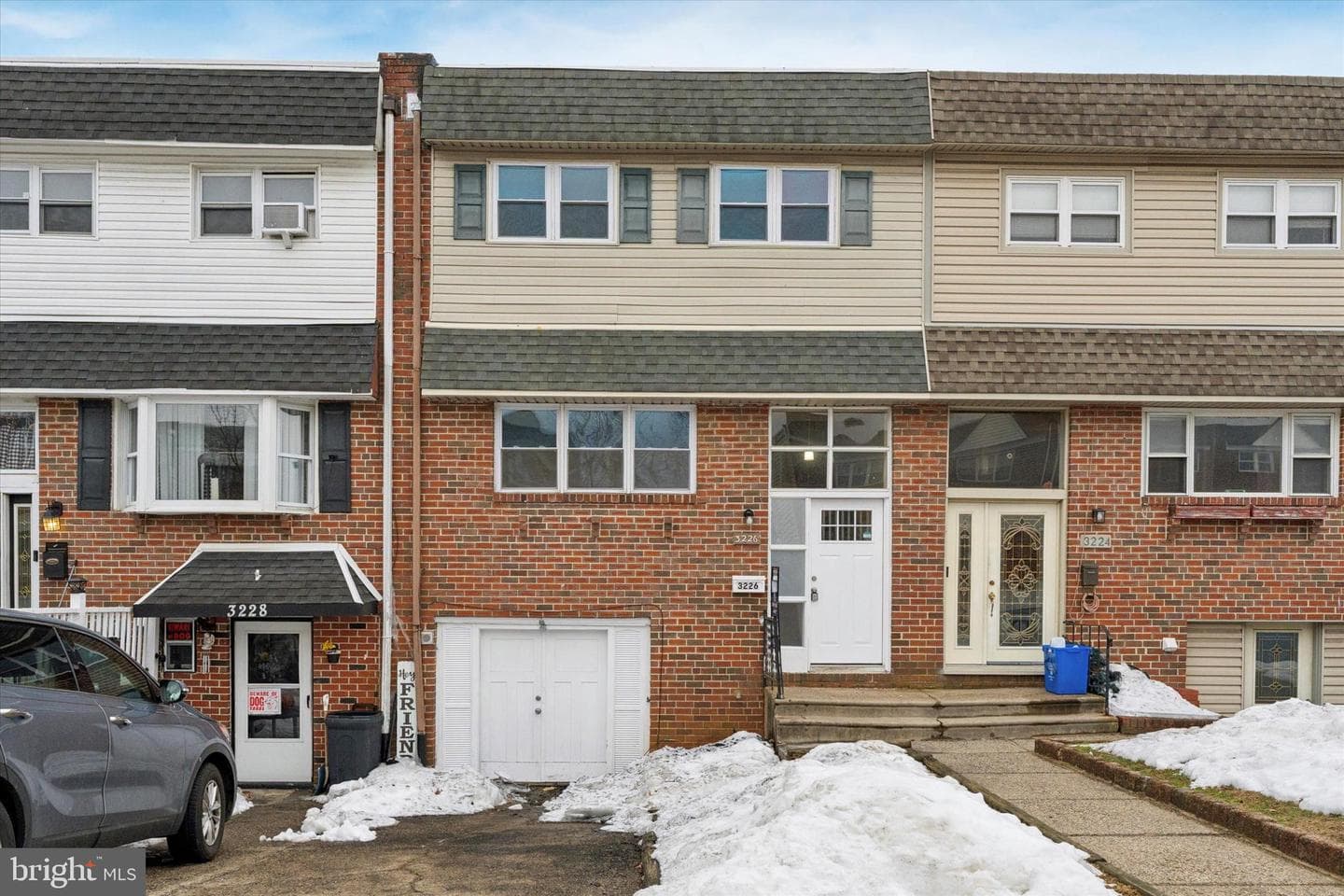 3226 Birch Road photo 1