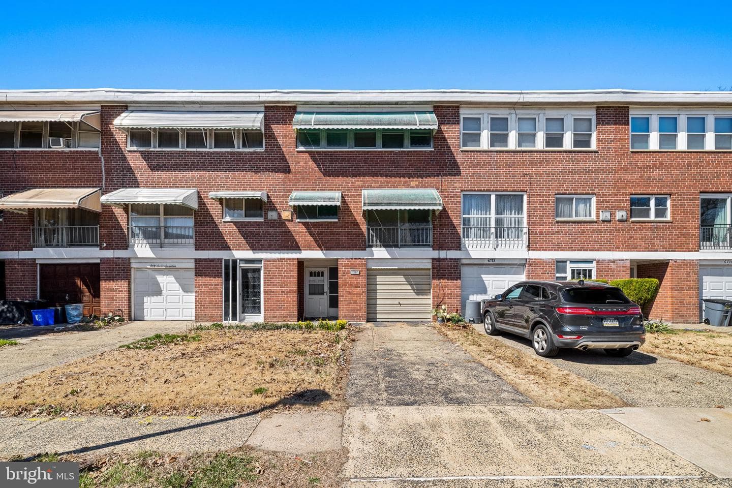 6715 Egret Place photo 1