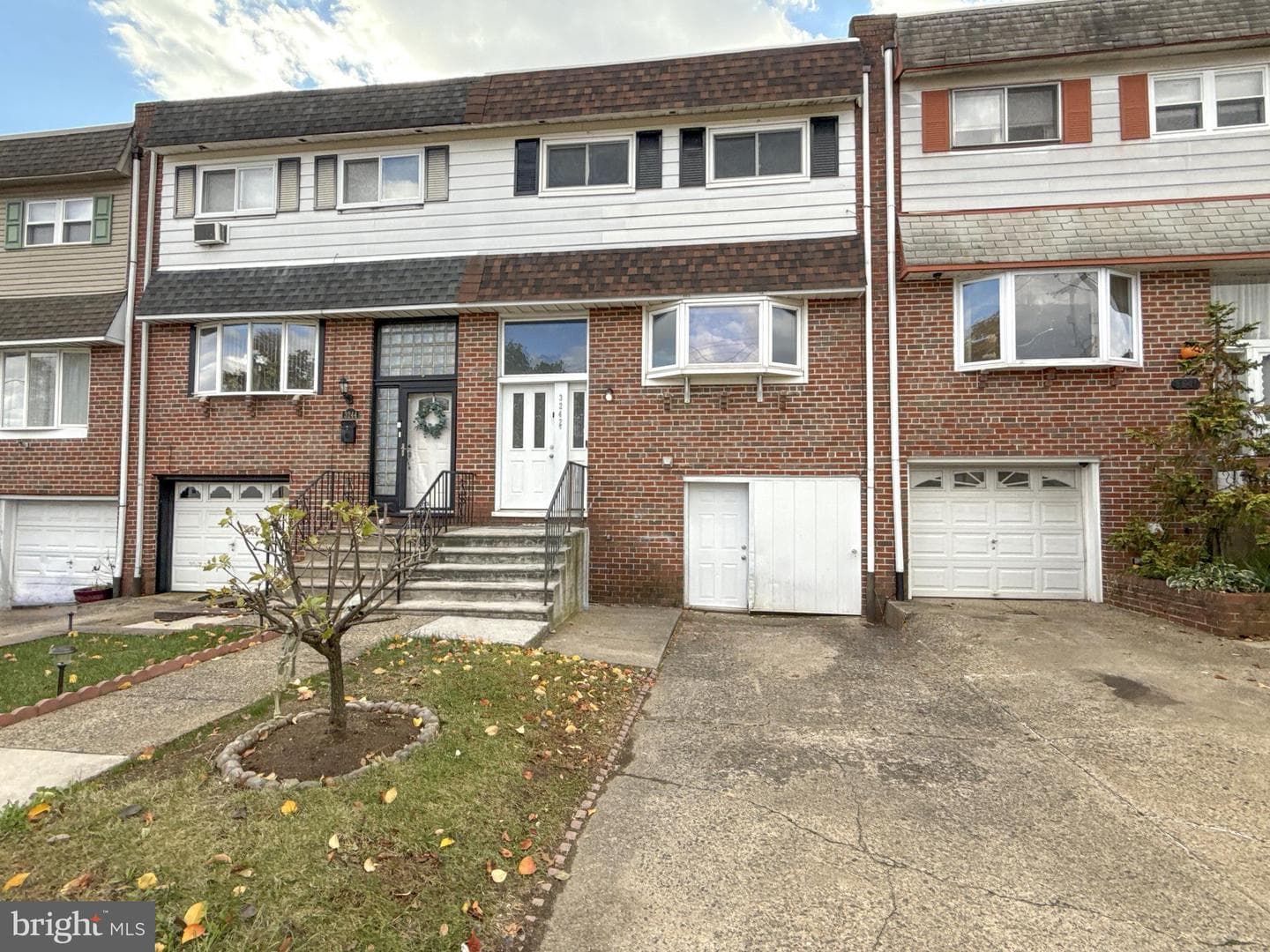 3242 Birch Road photo 1