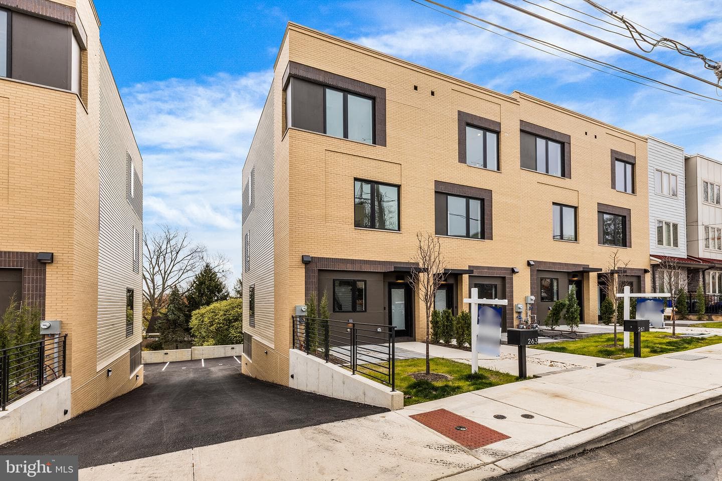 265 Delmar Street #b
