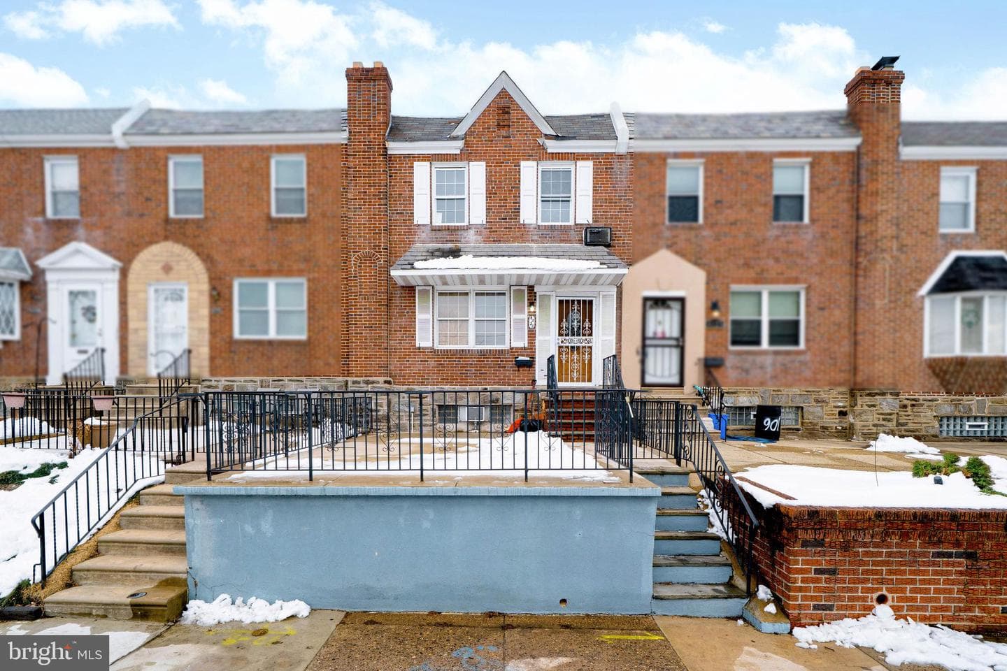 4323 Bleigh Avenue photo 1