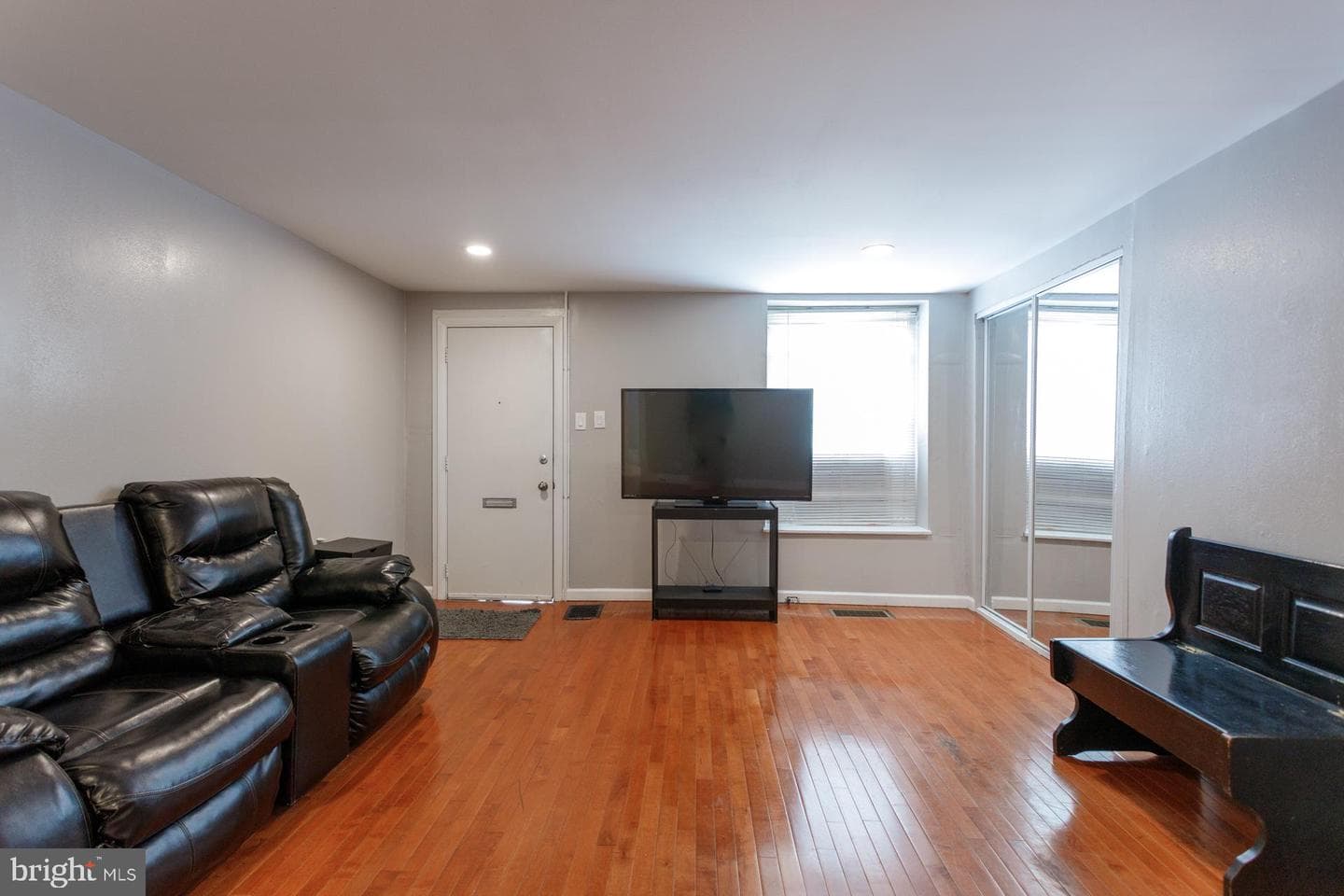 108 Roxborough Avenue