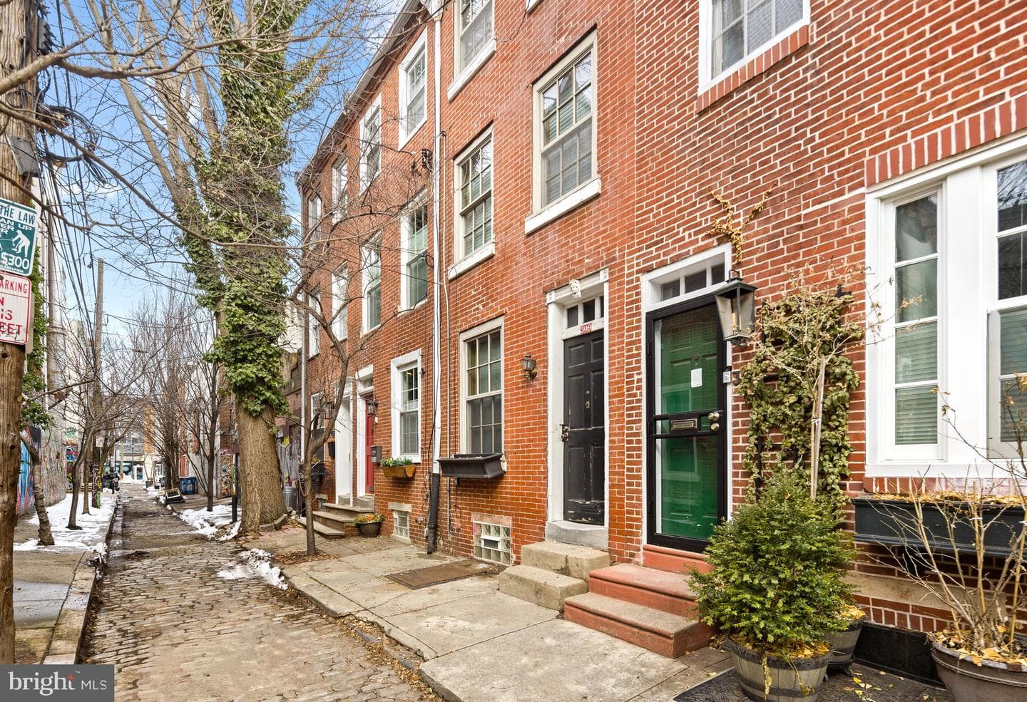 309 Kater Street photo 1