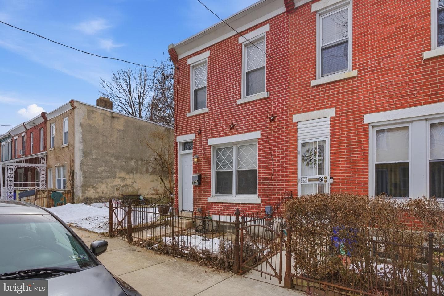 5824 Knox Street photo 1
