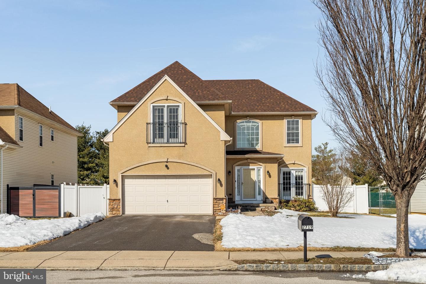 2719 Meyer Place photo 1
