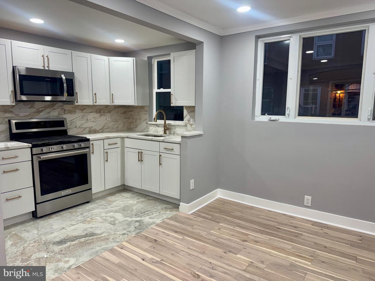 5441 Valley Street photo 1