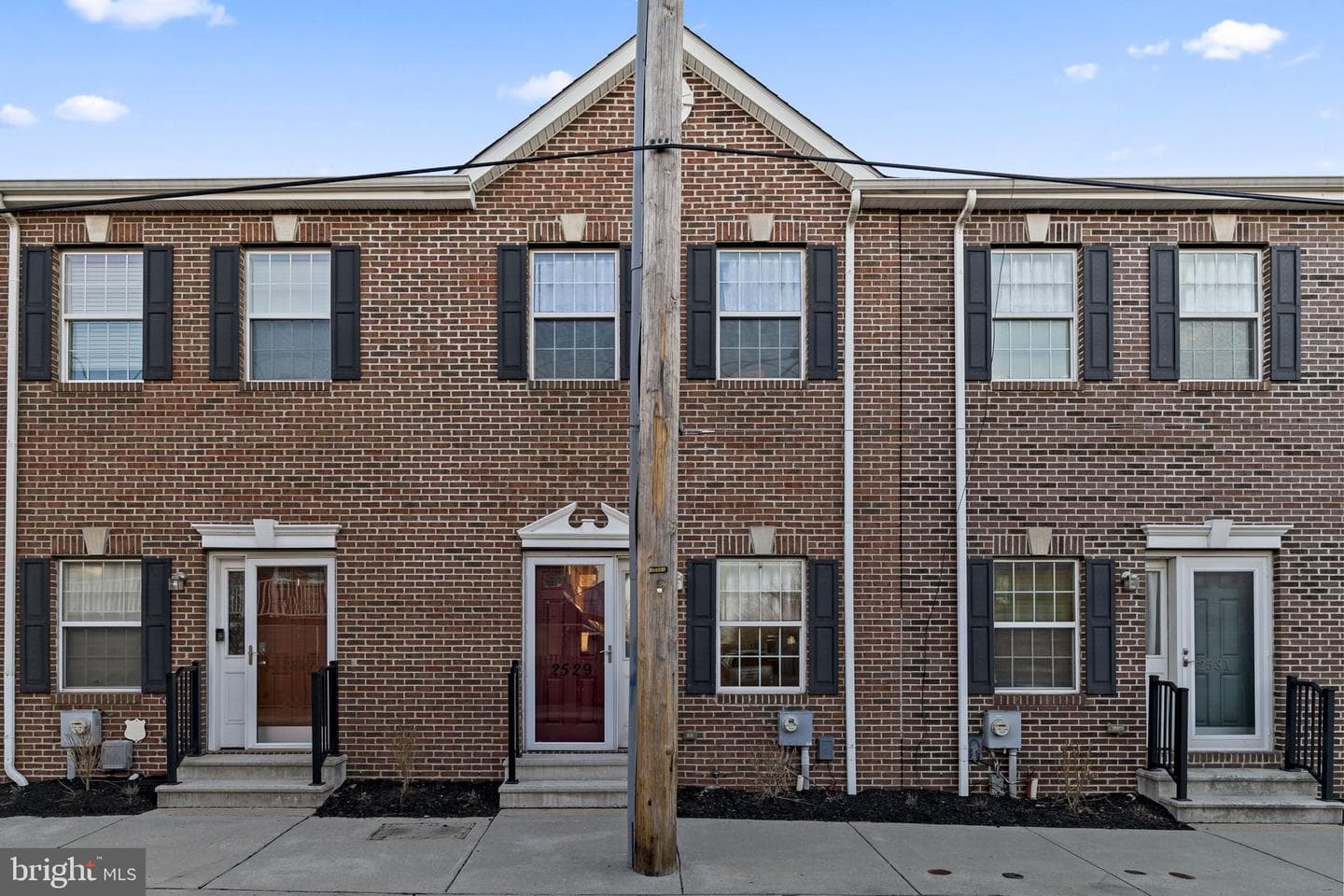 2529 Pickwick Street photo 1