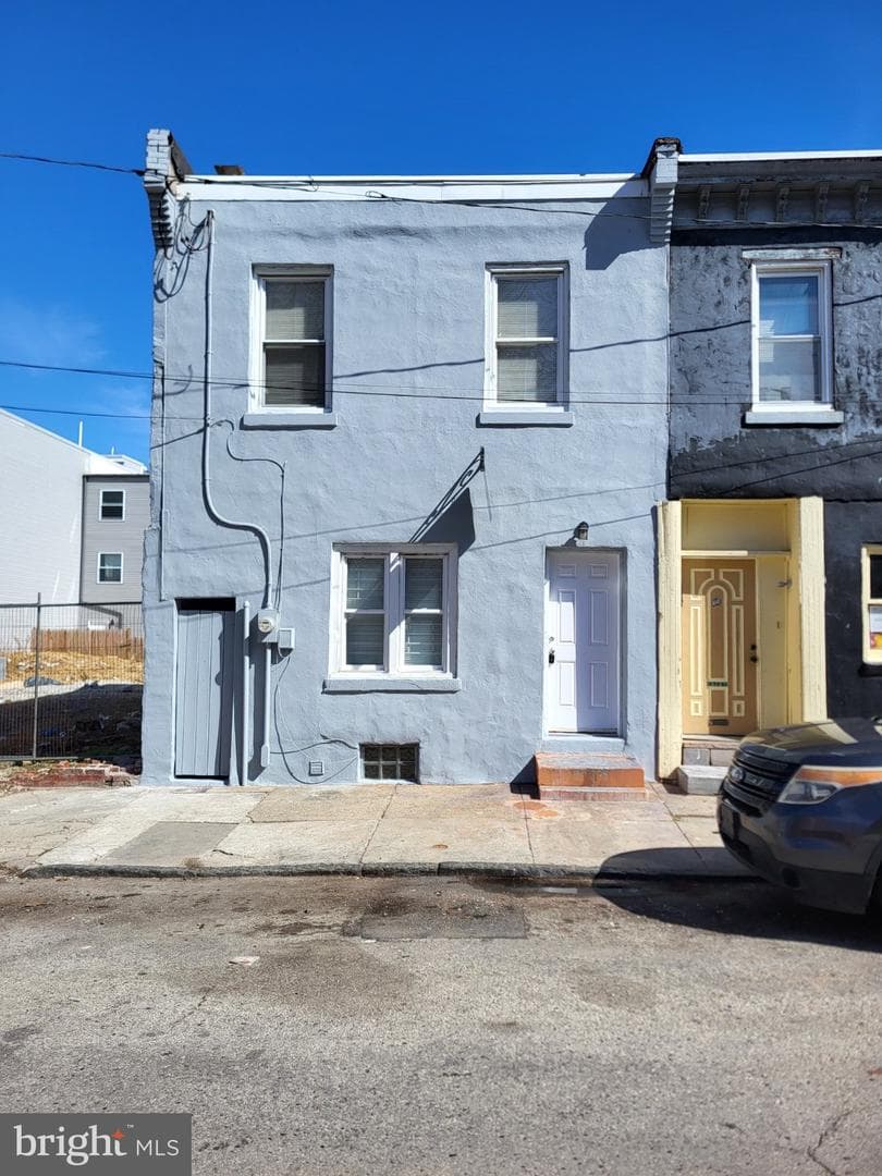 1707 N Croskey Street photo 1