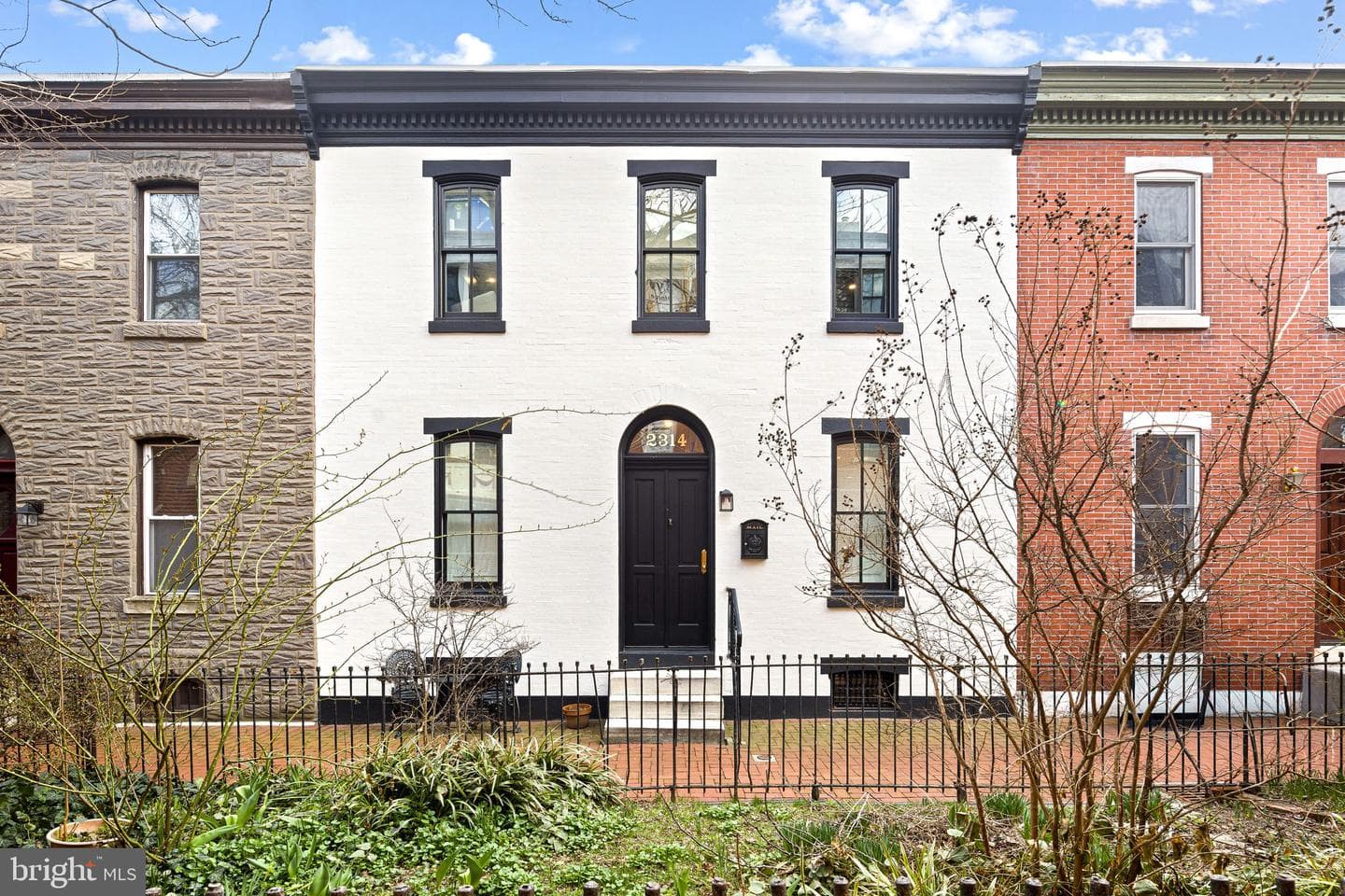 2314 Madison Square photo 1