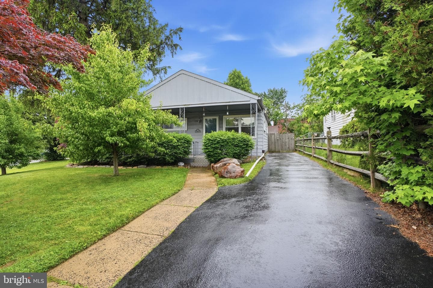 504 Overhill Avenue photo 1
