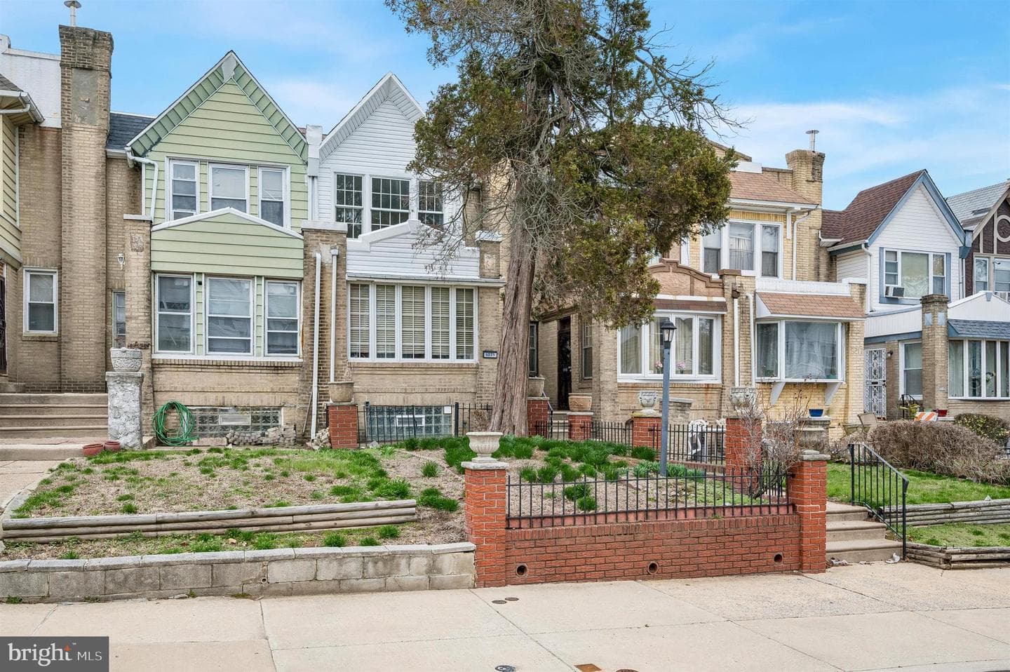 5221 Arlington Street photo 1