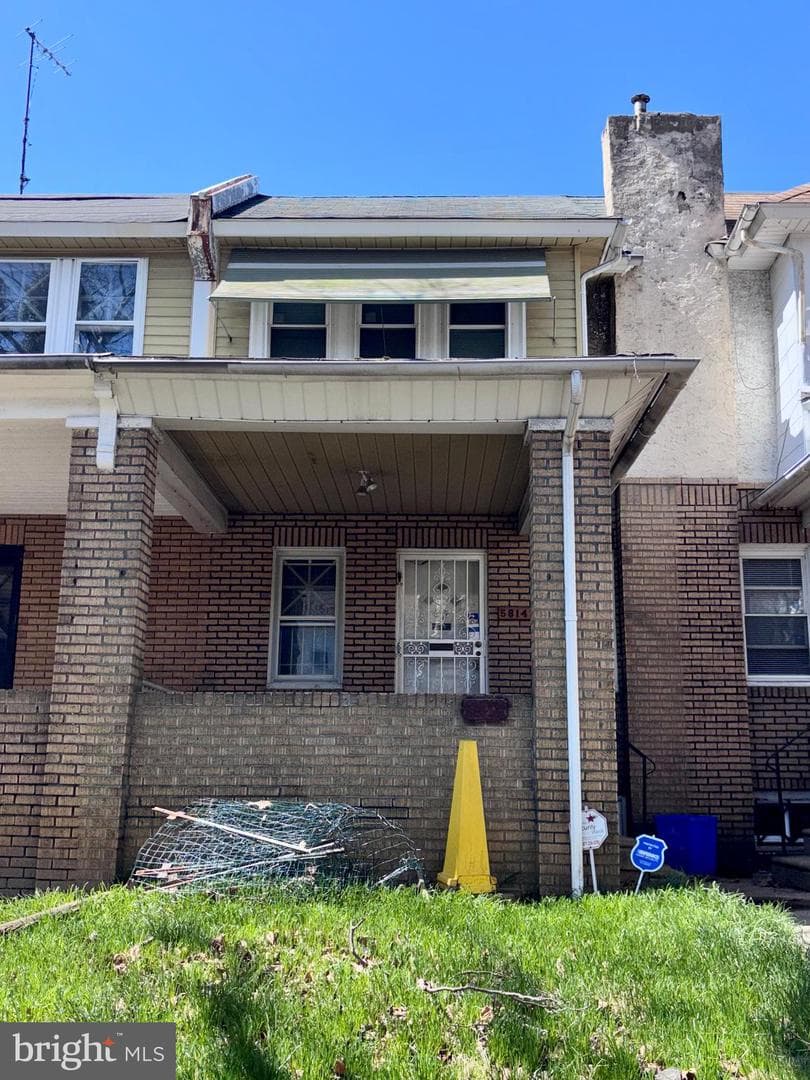 5814 N Fairhill Street photo 1