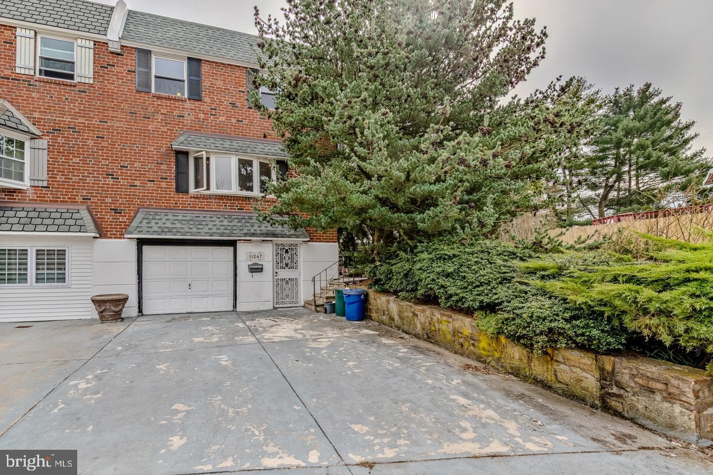 11247 Jeanes Place
