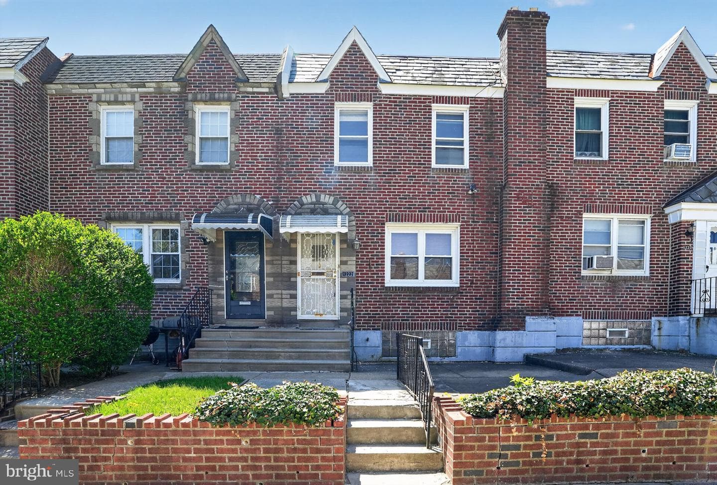 1222 Passmore Street photo 1