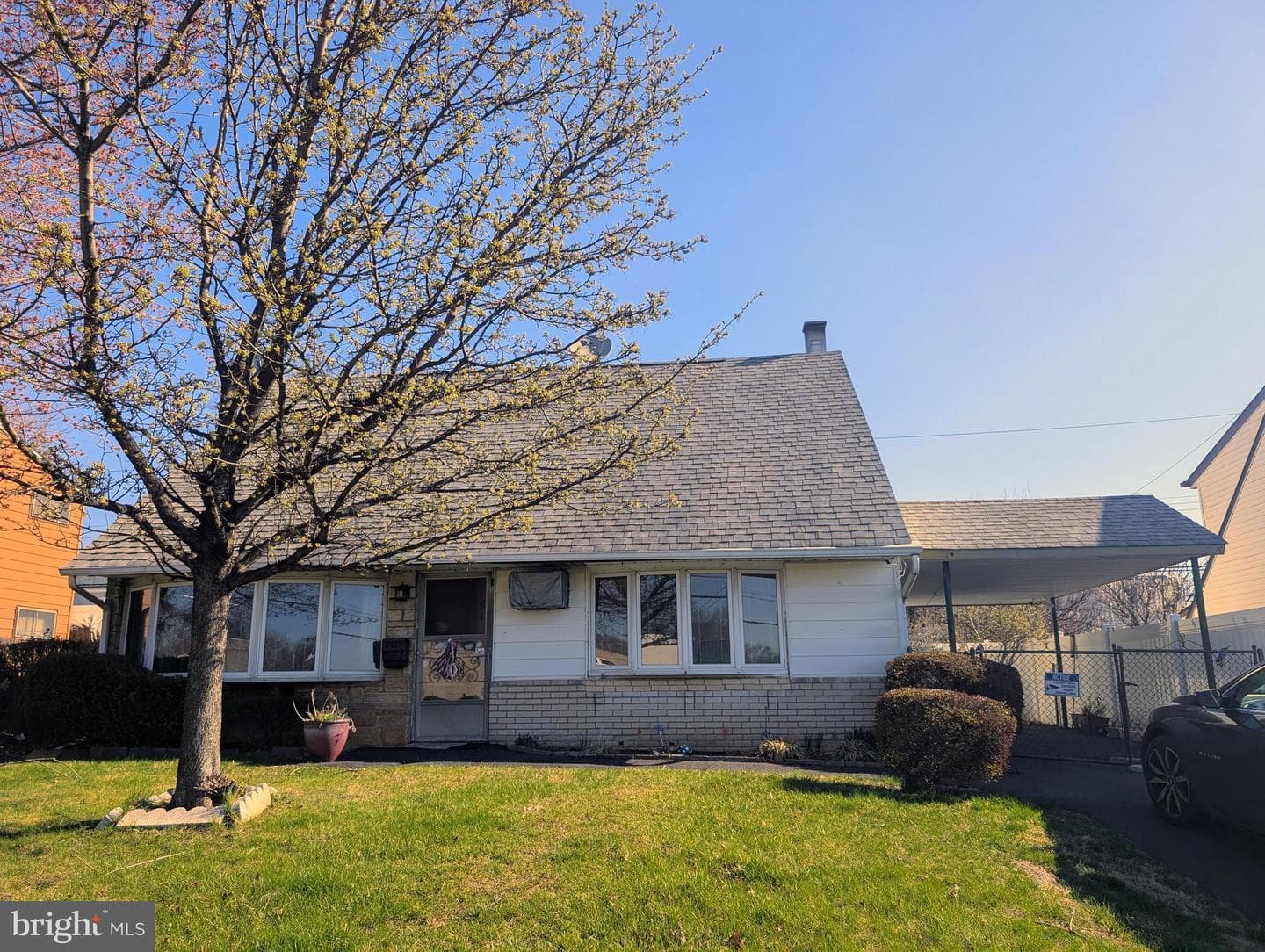2873 Comly Road photo 1