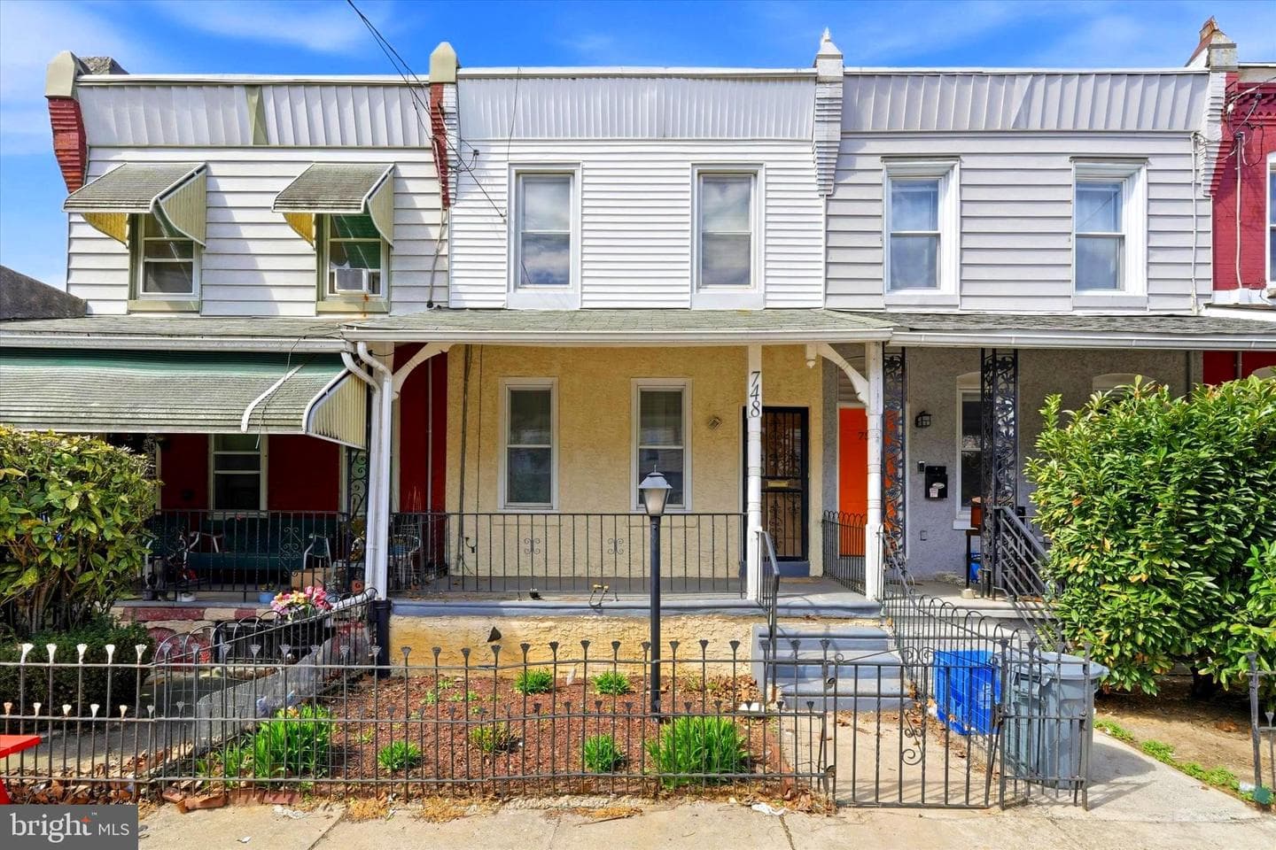748 N Holly Street