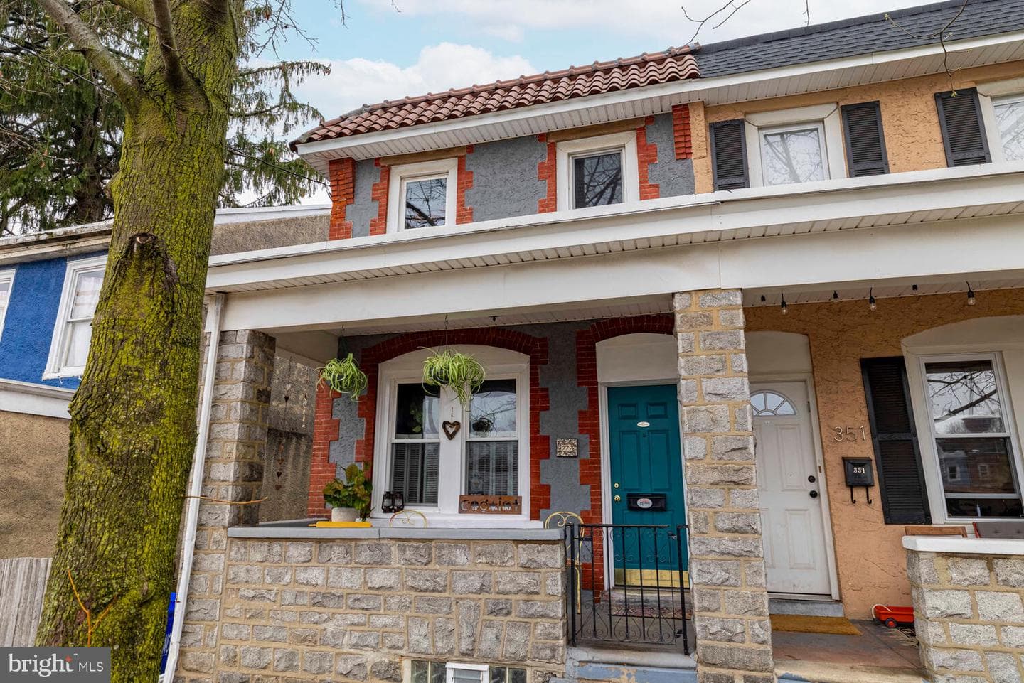 353 W Mount Pleasant Avenue