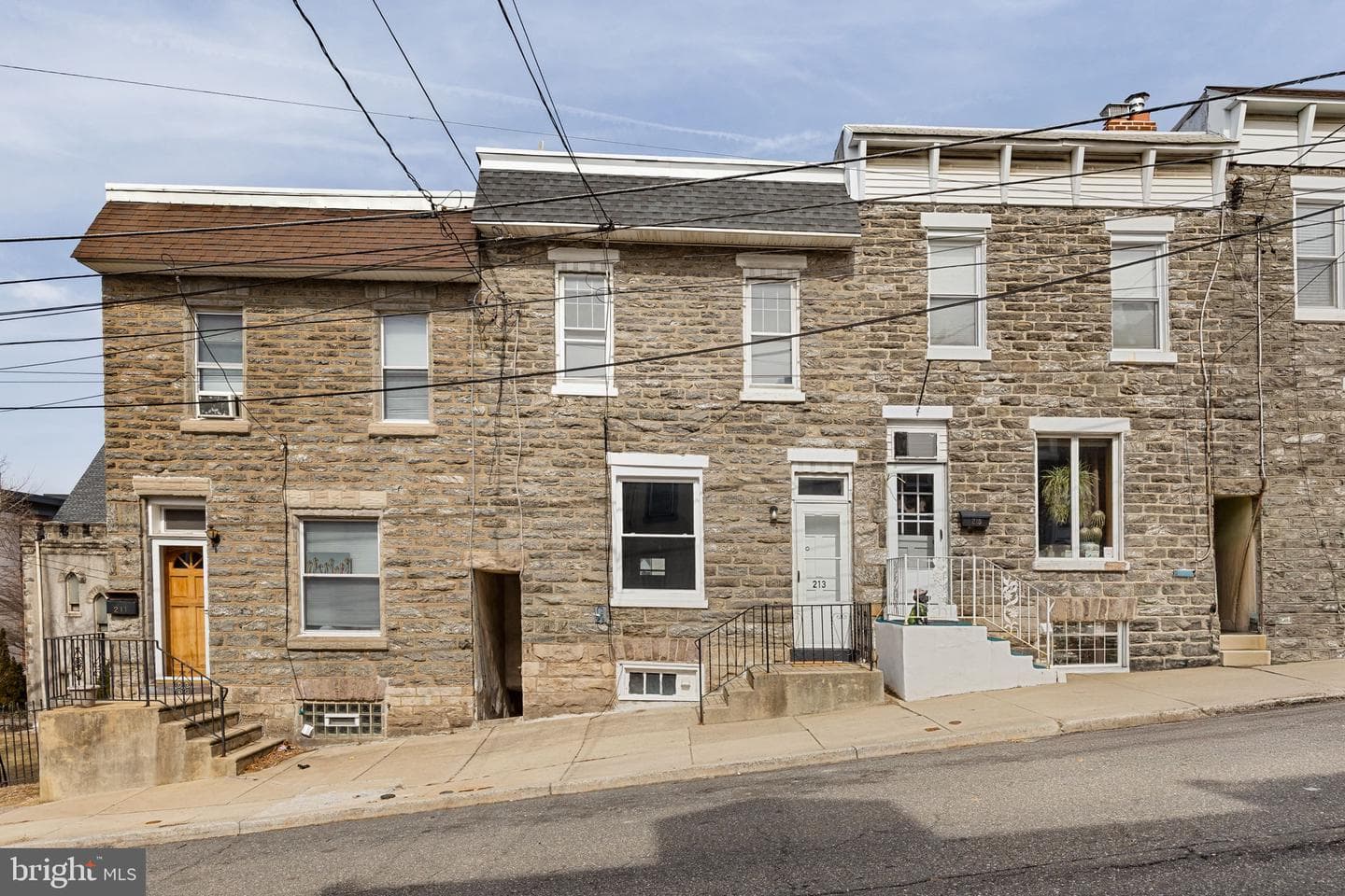 213 Dawson Street