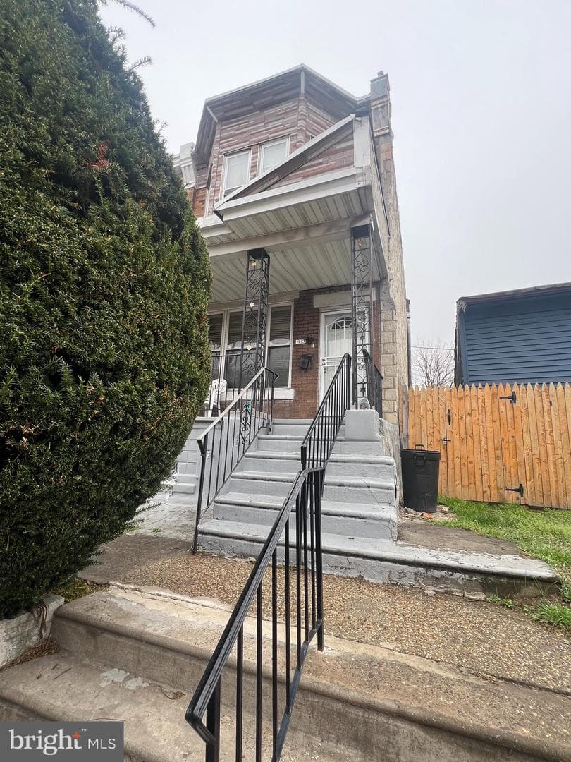 164 W Albanus Street photo 1