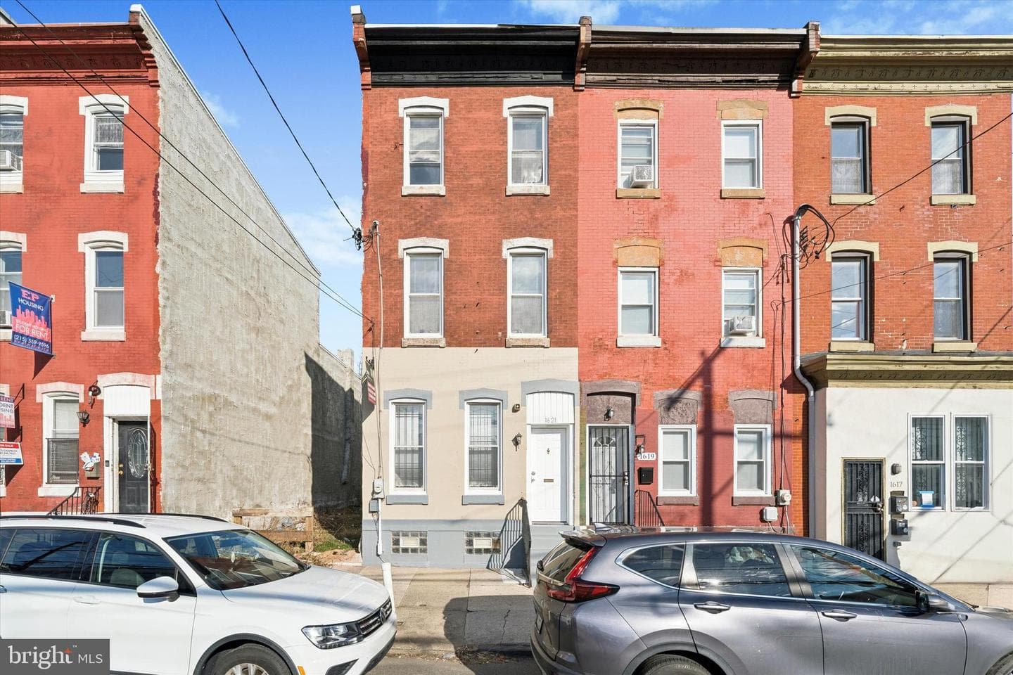 1621 W Montgomery Avenue photo 1