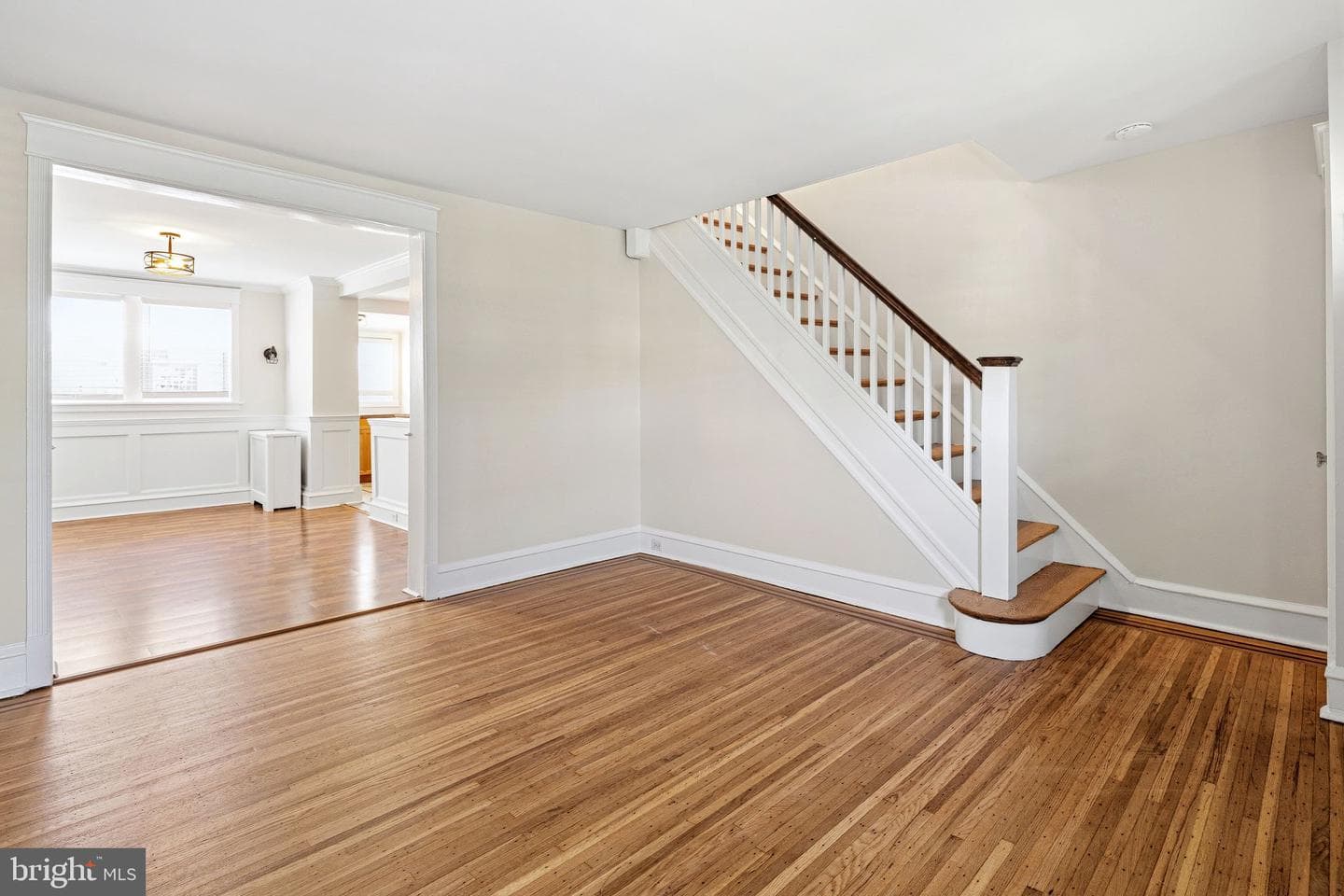 3421 Vaux Street photo 1