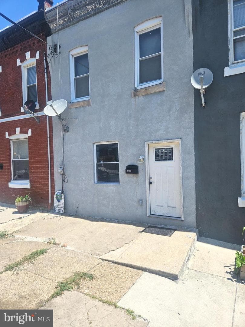 1213 S 49th Street, Philadelphia