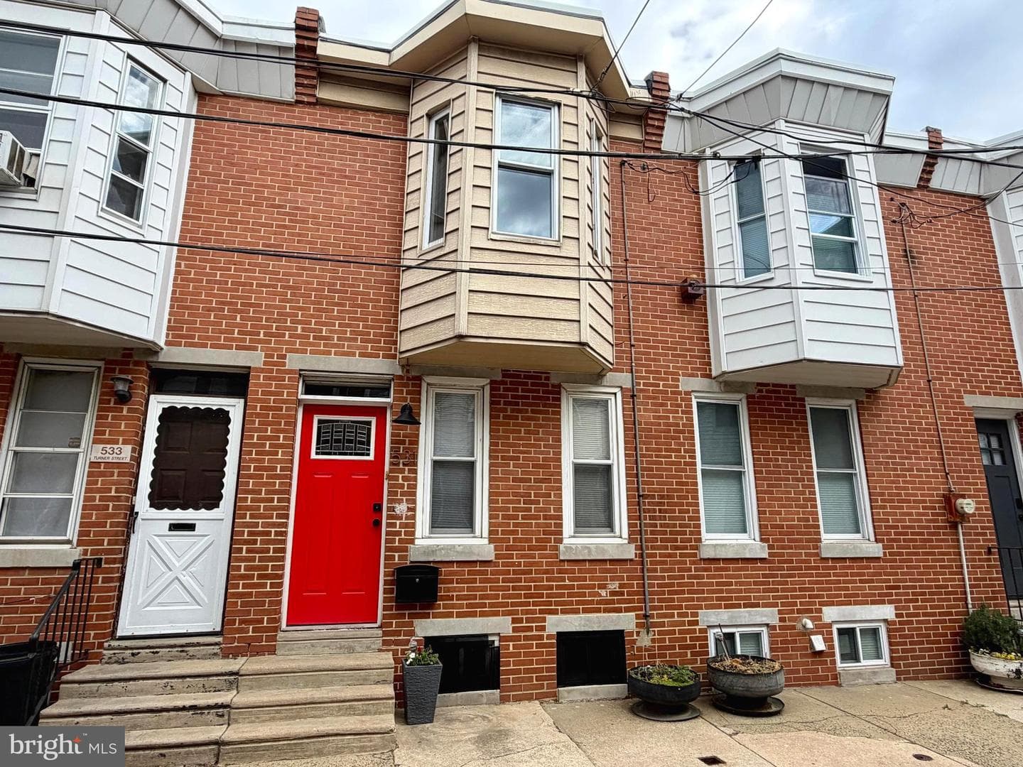 531 Turner Street photo 1