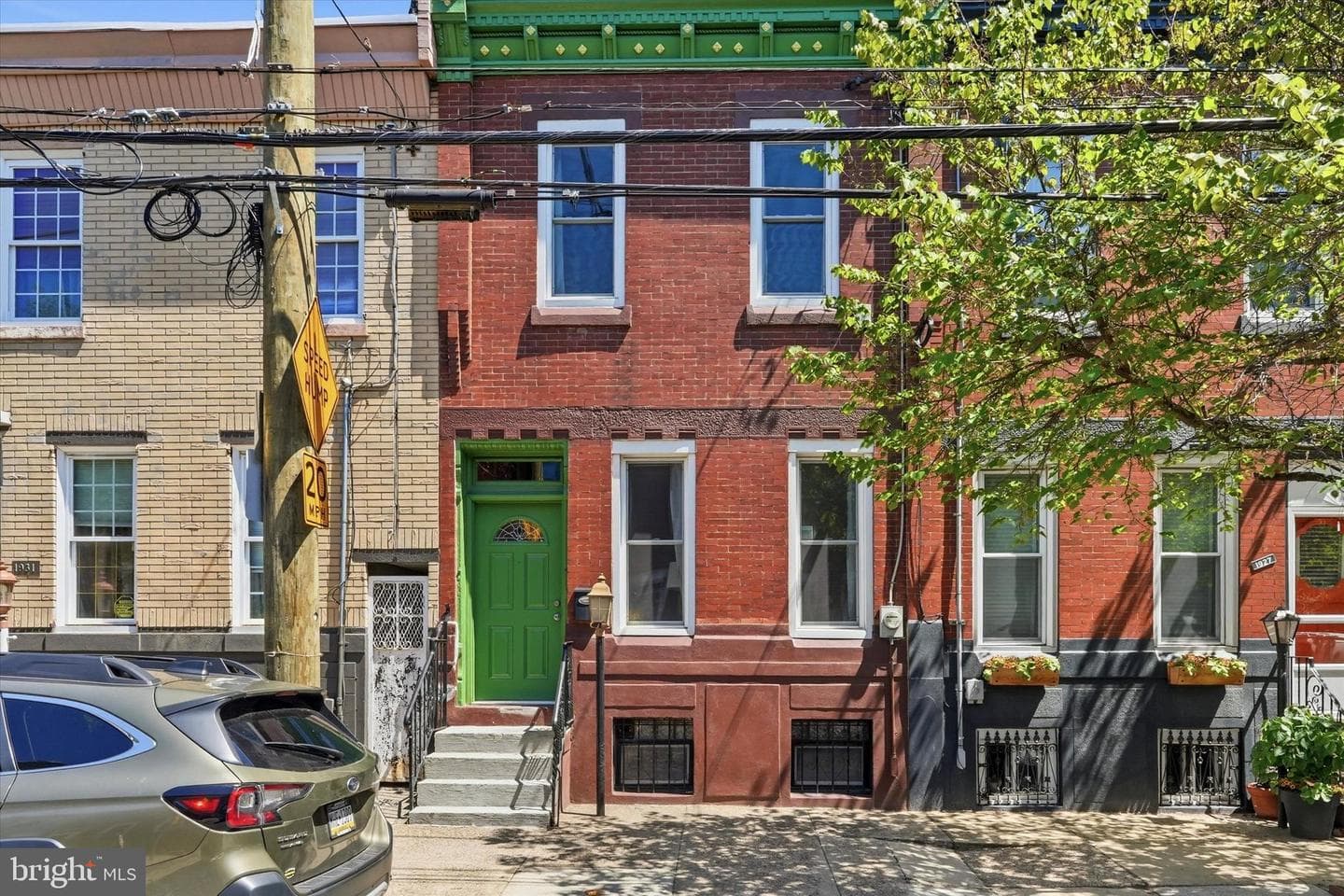 1929 N Howard Street photo 1