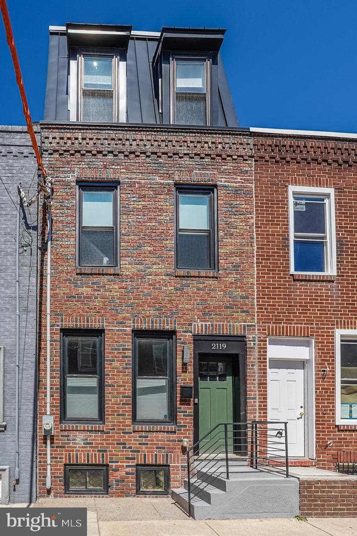 2119 Sears Street photo 1
