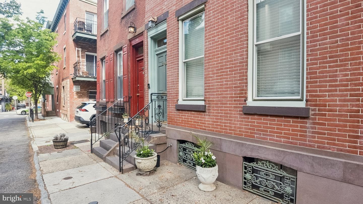 2049 Appletree Street, Philadelphia