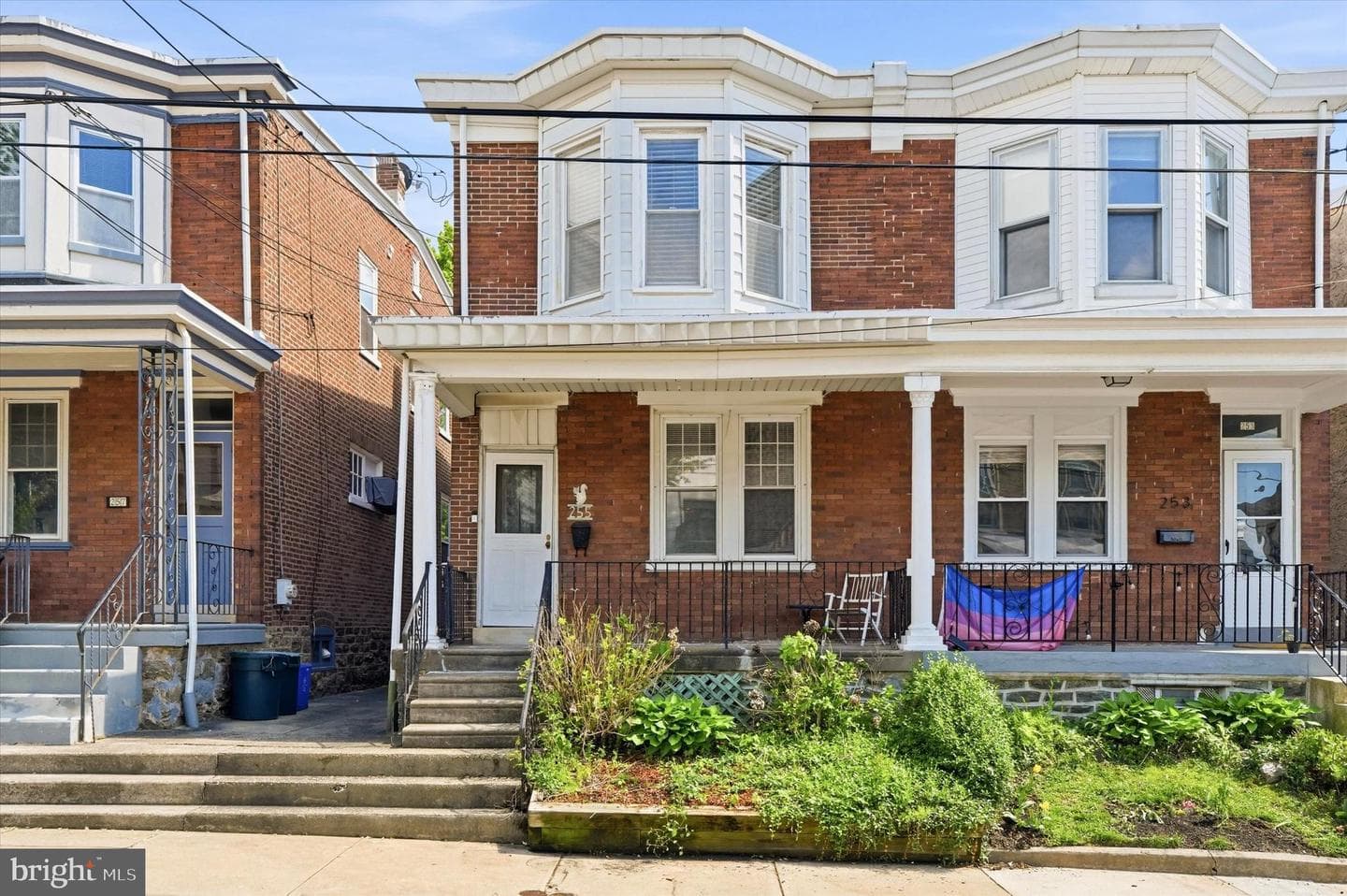 255 Dupont Street photo 1