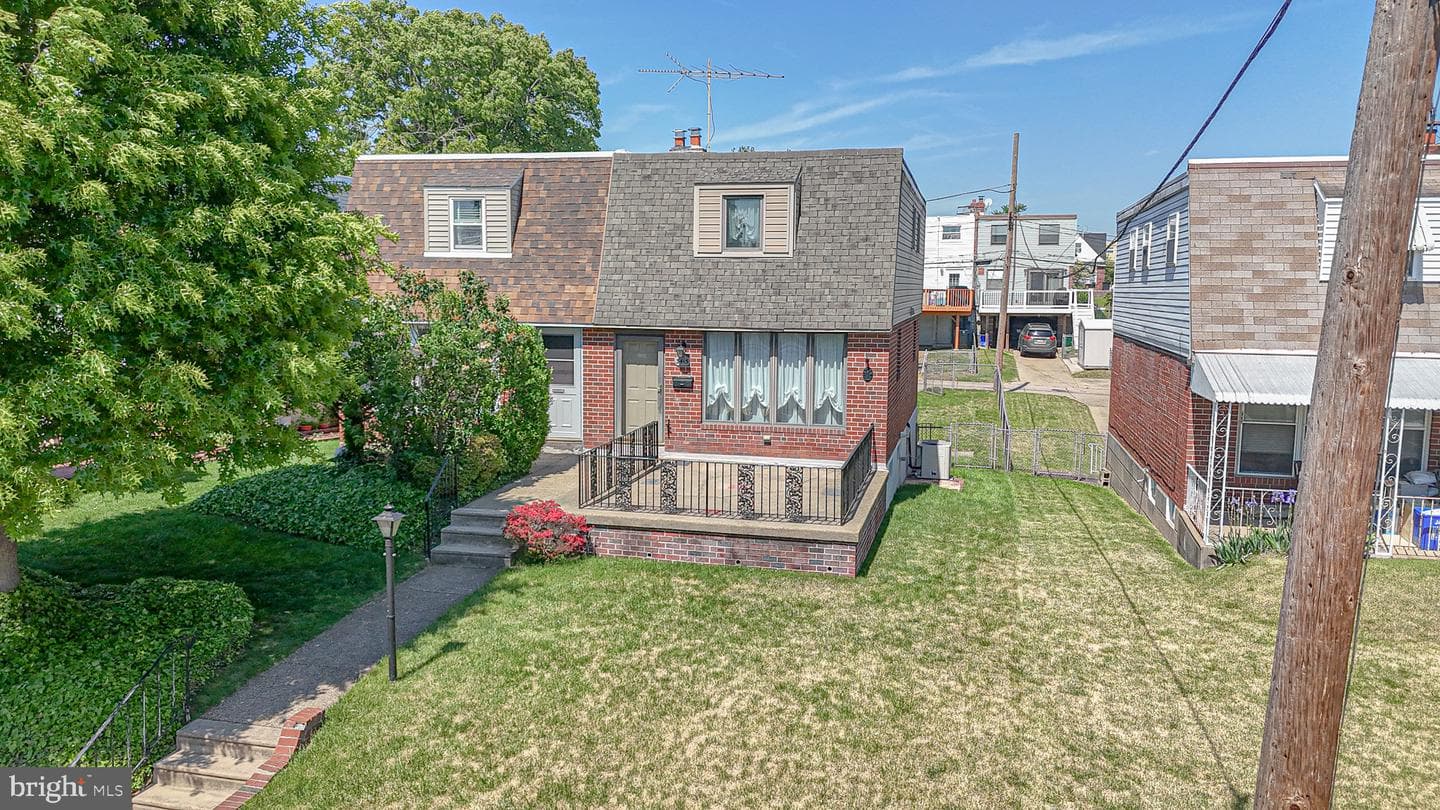 3415 Aubrey Avenue photo 1